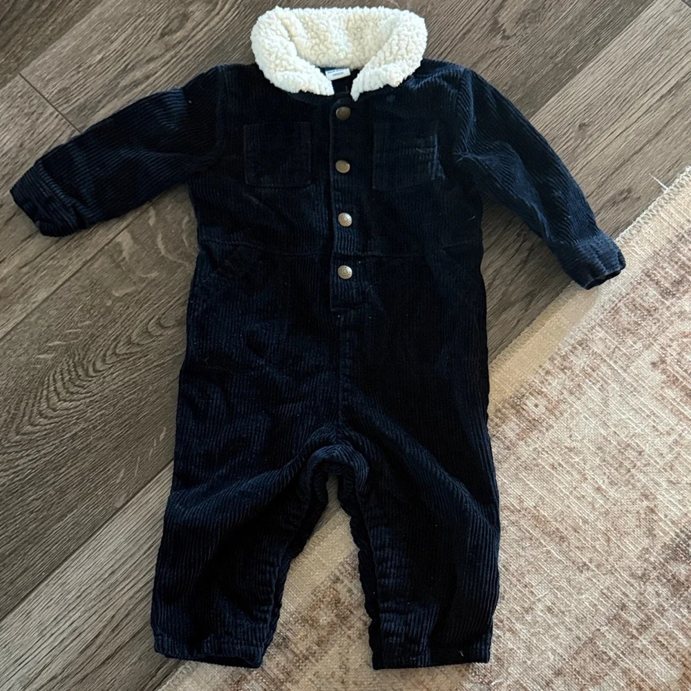 Corduroy Baby Jumpsuit with‎ White Collar